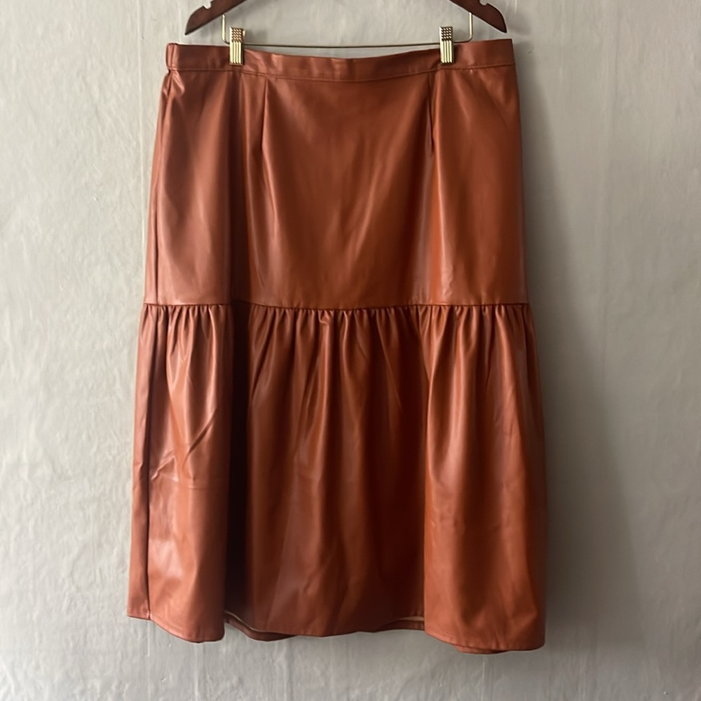 Plus size Who What Where Faux Leather Rust Skirt size XXL - NWT - Picture 2 of 6